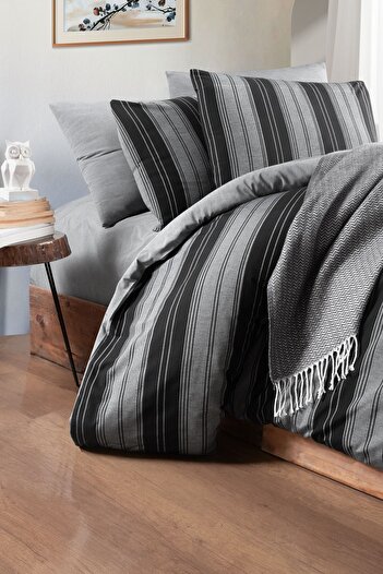 MyStory Home Set cuvertură de pilota dublă cu cearșaf elastic cu dungi negre
