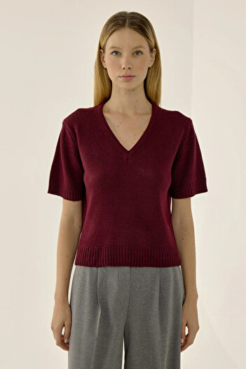 Hiccup Short Sleeve V-Neck Knitted Sweater