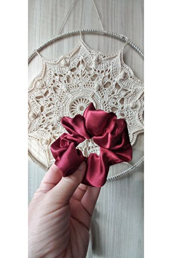 RENGARENK Red Satin Buckle Scrunchie - for Henna, Engagement and Wedding Special Occasions