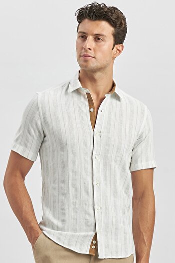 İmza Bej Kısa Kollu Çizgili Armürlü Pamuklu Casual Slim Fit Dar Kesim Gömlek 1004240245
