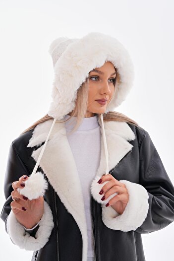 MARBERRY Ecru Pilot Women's Hat Beret with Fur and Fur on Pompom