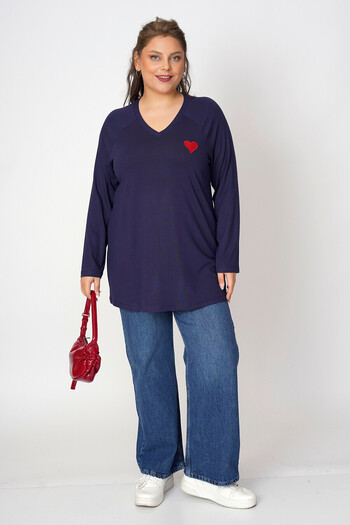 Büyük Moda Heart Embroidered Thin Knitwear Sweater