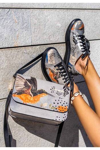 Dogo Women's Vegan Leather Gray Handbag - Birds Chirping Design