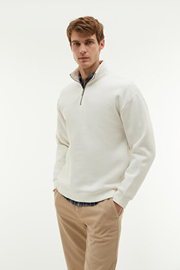 Mudo FERMUARLI DİK YAKA SWEATSHIRT