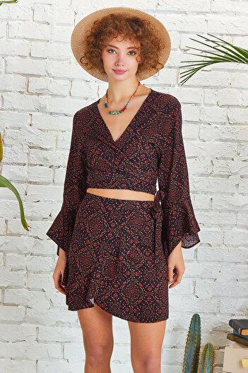 Los banditos Bohemian Style Patterned Wrap Mini Skirt