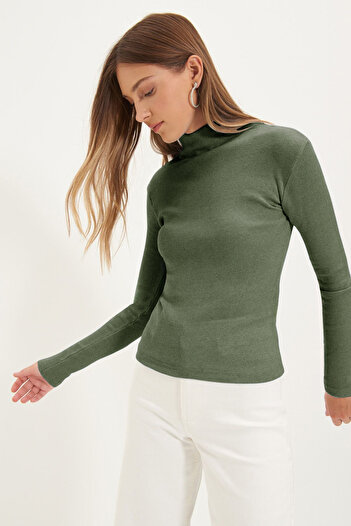 Trendyol Collection Ελαστική πλεκτή μπλούζα χακί με ραβδώσεις - γιακάς, μακρυμάνικο, εφαρμοστό σώμα TWOAW21BZ0423