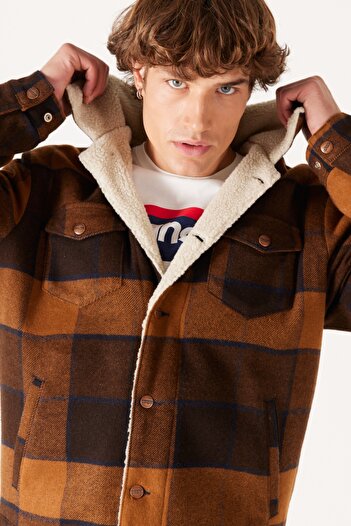 WRANGLER Ανδρικό καφέ καρό μπουφάν με κουμπιά Loose Fit Relaxed Cut Sherpa Collar