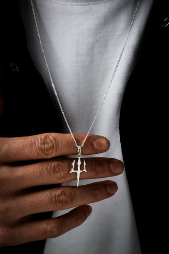 Ebrar Silver Gümüş Poseidon Mızrağı Kolye 925 Ayar Gümüş Poseidon Mızrağı Figürlü Unisex Kolye
