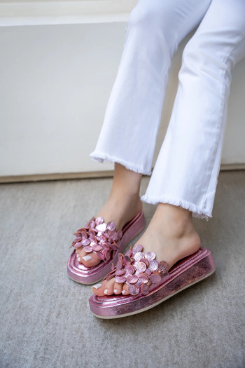 LAMİNTA 4cm Wide Pink Manje Women's Slippers - Tassel Detailed and Thick Sole