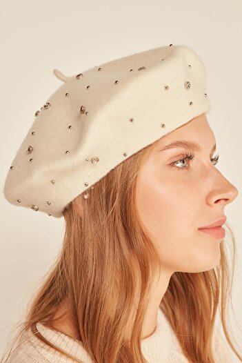 MARBERRY Ecru Painter Beret with Wool and Stones on It