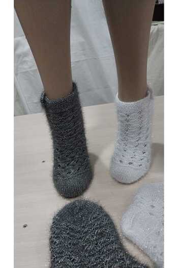 Papatyam 2 Pieces of Hand Knitted Glittered Five Needles/Handcrafted Booties/Dowry Booties/Knit/Home Booties/Hand Work