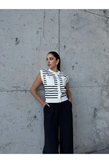 sportiness Striped Pocket Buttoned Knitwear Vest