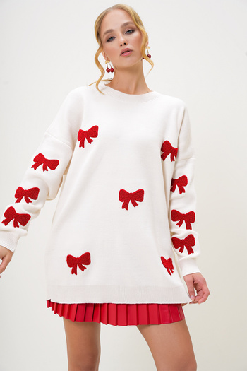Trend Alaçatı Stili Women's Ecru Crew Neck Bow Embroidery Winter Knitwear Sweater Alc-X13232