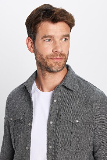 Tudors Чоловіча сорочка Slim Fit, вузького крою, з двома кишенями, з кришкою, сіра, зимова
