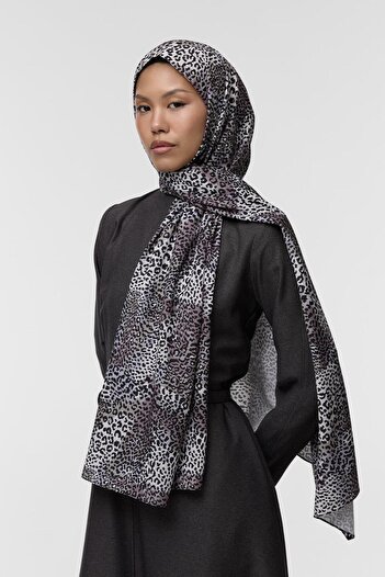 Qef Lightweight Patterned Shawl - Animal Daily Print