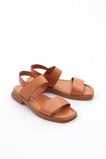 DGN 301-3656 Women's Sandal