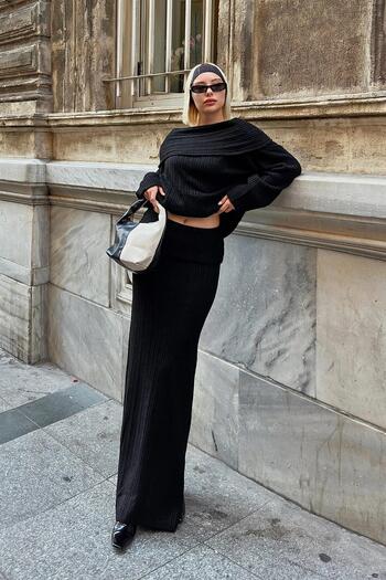 Swist Madonna Collar Black Knitwear Sweater and Skirt Set - Women