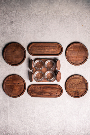 Snippy Keops - 11 Piece Wooden Breakfast Set for 4 - Natural Breakfast Presentation Set