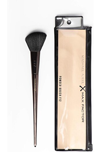 Max Factor Pro Powder & Blush Brush F12 by Mashael Ajeel