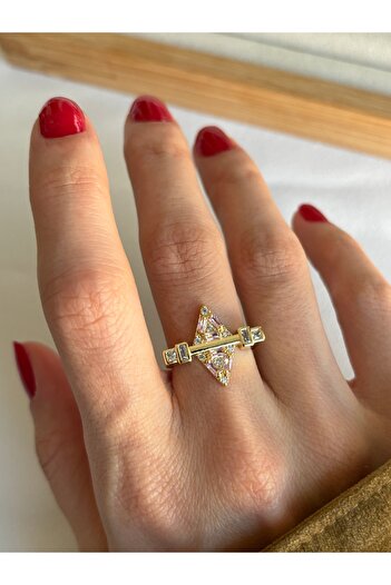 ringbox Triangle Model Pink Stone Ring