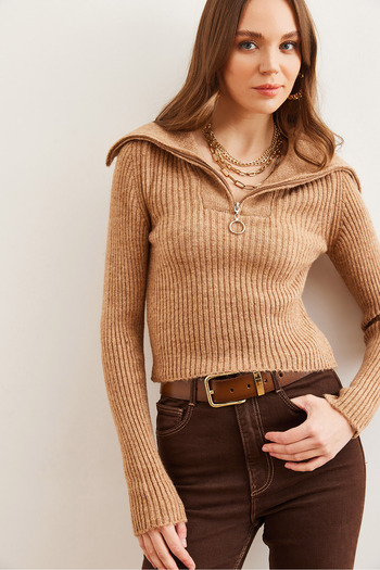 Olalook Women's Camel Stand Collar Zip Crop Knitwear Sweater Kzk- 19000880