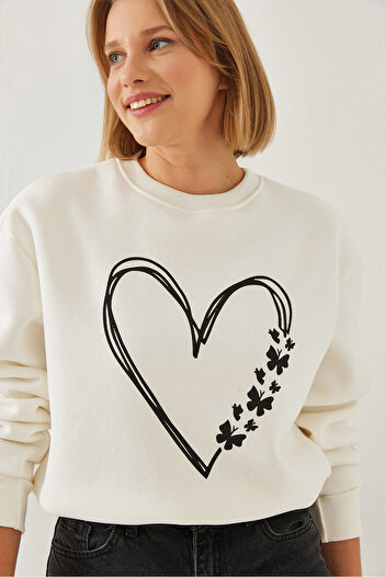 Bianco Lucci Women's Printed Heart Detail Crew Neck 3 Thread Raised Sweatshirt 60601026