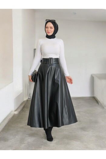 Modamorfo Thick Belted Flared Leather Skirt -Black