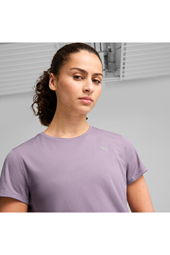 Puma Women's T-Shirt - Run Favorite Model