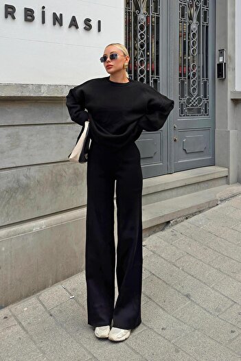 Swist Knitted Women's Bottom-top Set - Black Crew Neck Oversize Sweater and Trousers