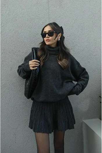 candybia Turtleneck Anthracite Knitwear Sweater and Pleated Mini Skirt Set