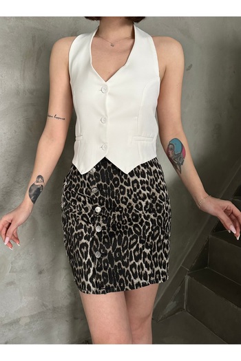 Swet Shop Jeans Fusta mini din denim cu nasturi în față cu model leopard cu talie înaltă