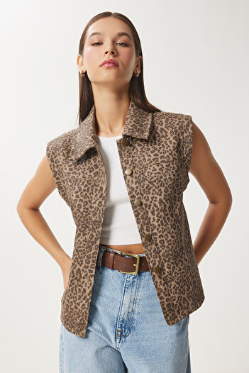 Happiness İstanbul Women's Mink Brown Leopard Patterned Shirt Collar Denim Vest Fn03418