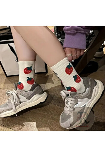 trampler 5 Pairs Women's Ecru Color Strawberry Pattern Socks Women's College Socks