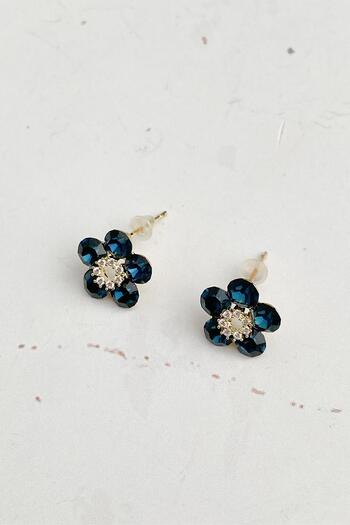 Modex Flower Dangle Earrings