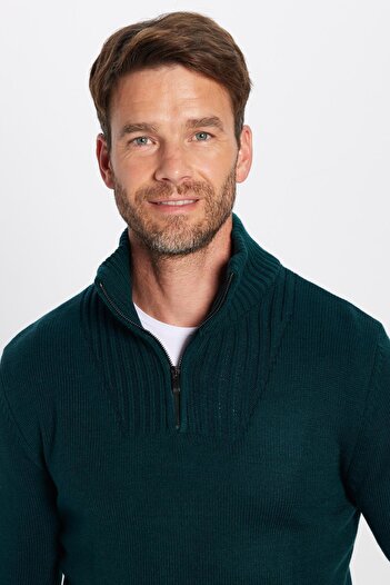 Tudors Men's Slim Fit Slim Fit Dobby Zippered Green Stand Collar Knitwear Sweater