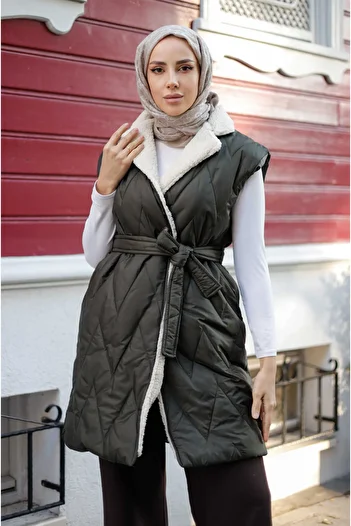 Pamuk Butik Women's Fur Detailed Quilted Vest