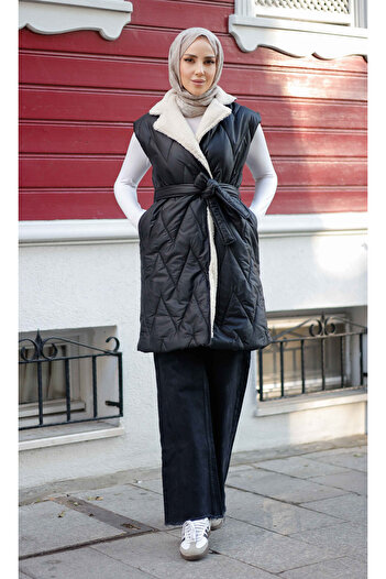 Pamuk Butik Women's Fur Detailed Quilted Vest