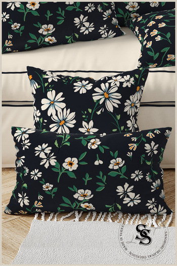 SasoHome White Spring Daisies Patterned 2-Piece Rectangle Throw Pillow Cover
