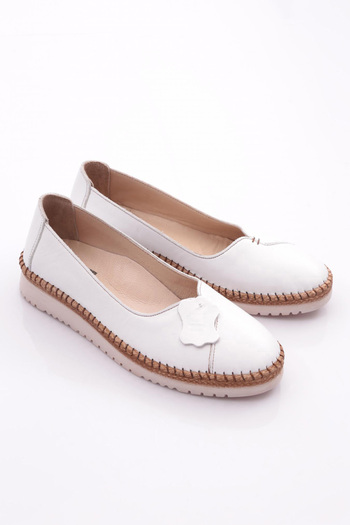 DGN Women's Comfort Shoes - White 26672623