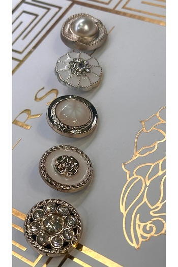 ODDA TASARIM ATÖLYESİ Metallized B.E.Y.M.E.N Gold Combin Button with Pearl and Stone