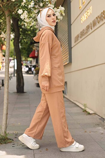 İmajButik Σετ Hijab με δύο κλωστές Camel με ετικέτα στο μπροστινό μέρος