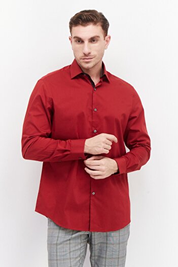 VAN HEUSEN Men Regular Fit Long Sleeve Plain Dress Shirt, Red