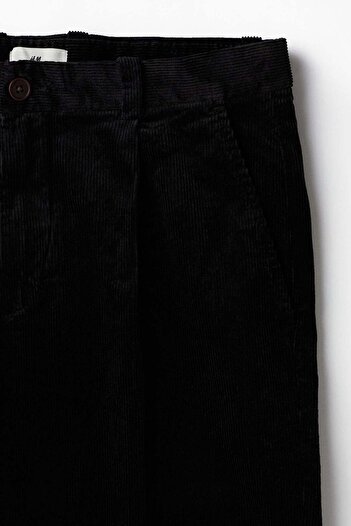 H&M Reglar Fit Corduroy trousers