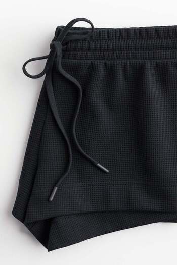 H&M Waffled shorts