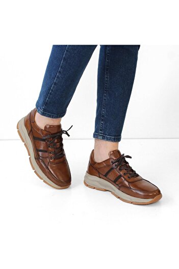 Celal Gültekin Ανδρικό δερμάτινο sneaker με χοντρή σόλα με κορδόνια