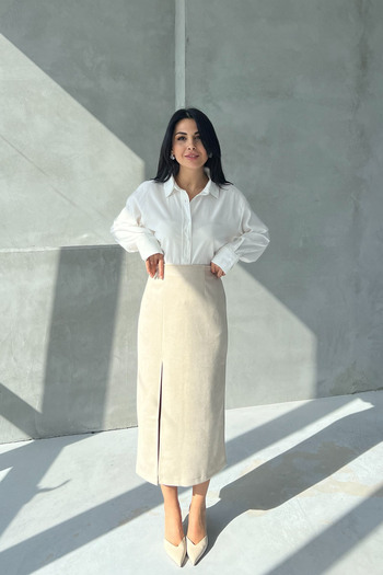 Seda Yalçın Atelier Μπεζ φούστα με σχισμή από σουέντ