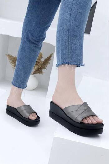 Voga 2589 Comfort Casual Dolgu Taban Kadın Terliği