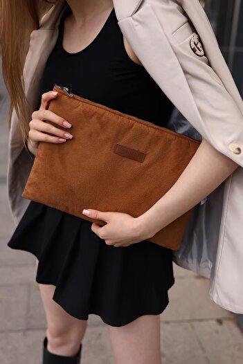 BAHELS Kadın Camel Süet Portföy & Clutch Çanta
