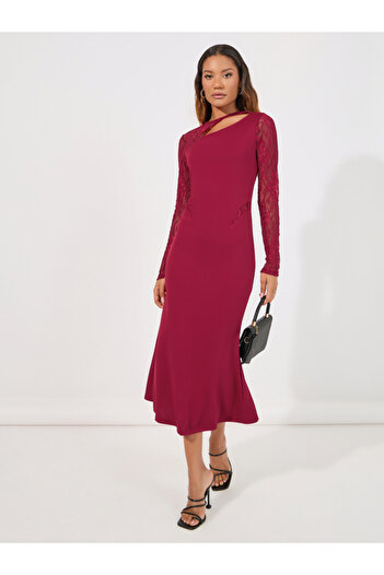 Styli Lace Sleeves Cut-Out Detail Sheath Midi Dress