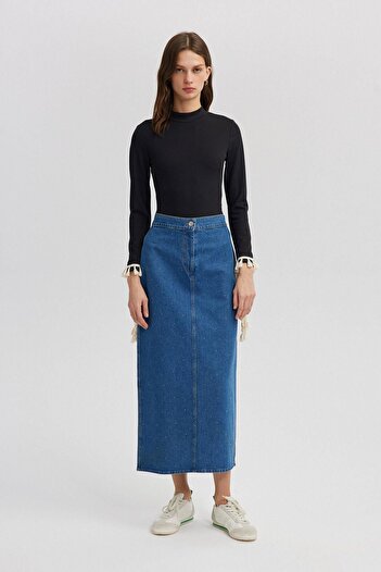 Touché Privé TASSEL DETAILED KNITTED BODY